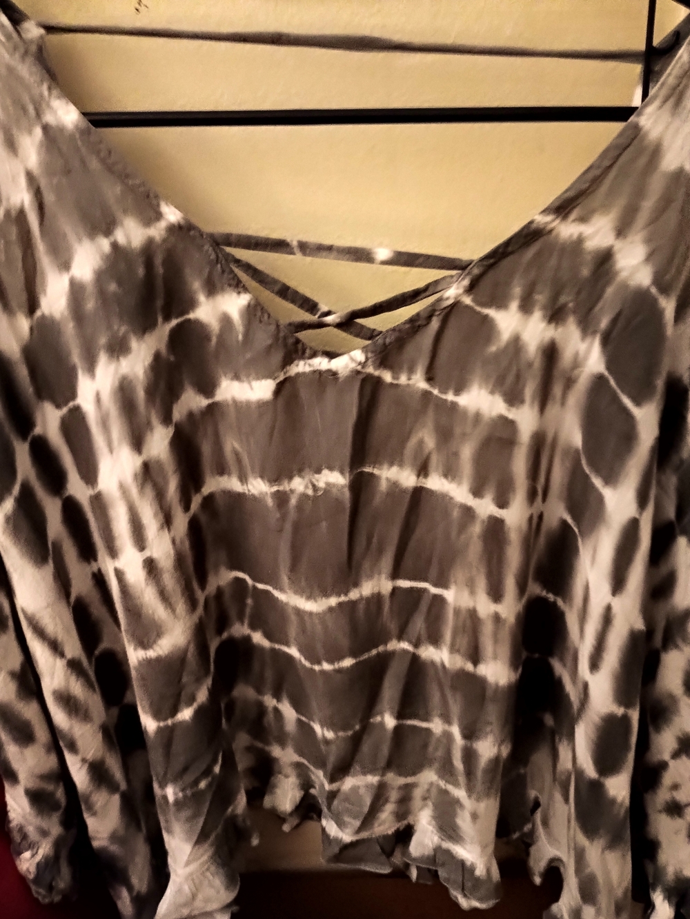 Women's Gray Tie-Dye Crisscross Blouse